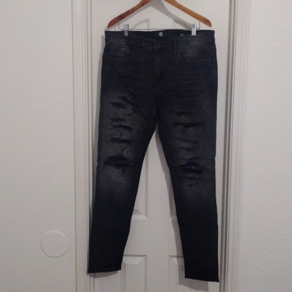 Jordan Craig Distressed Straight Jeans. Size 36X32 - Picture 1 of 8